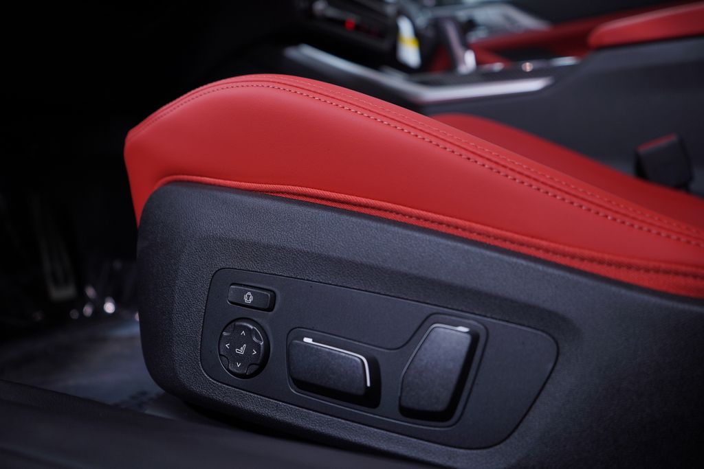 Thumbnail: 2026 BMW M4 - 17