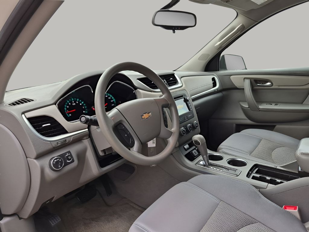 Used 2015 White Chevrolet LS image 30