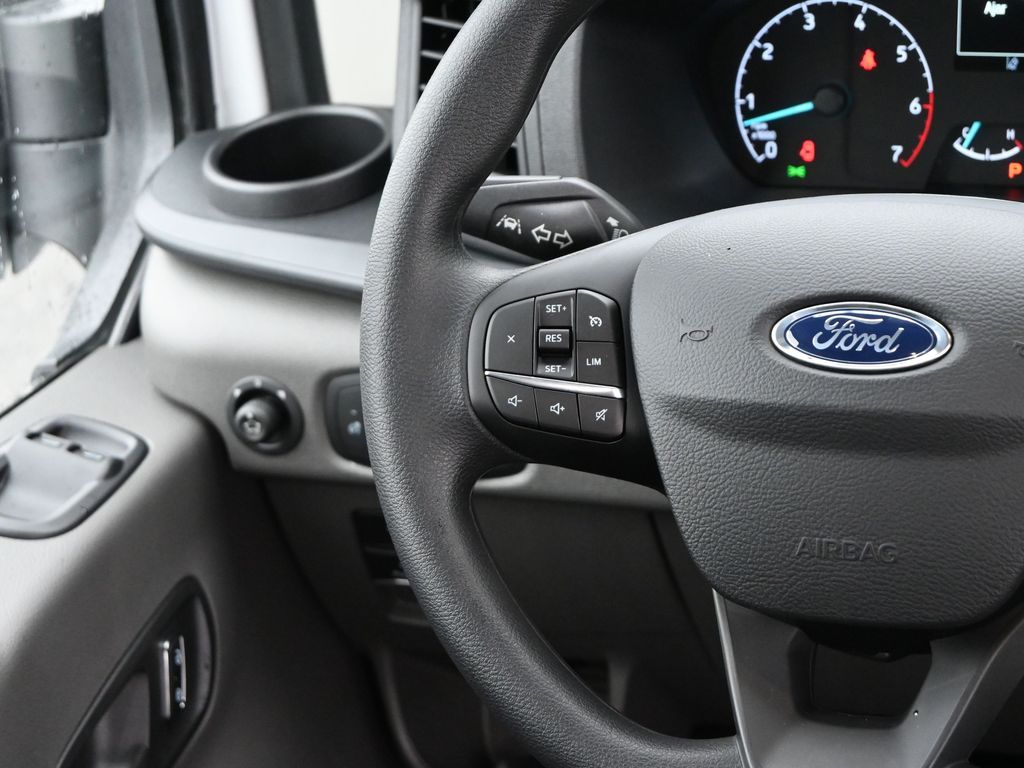 2025 Ford Transit 250