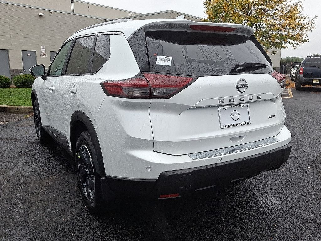 Thumbnail: 2026 Nissan Rogue - 3