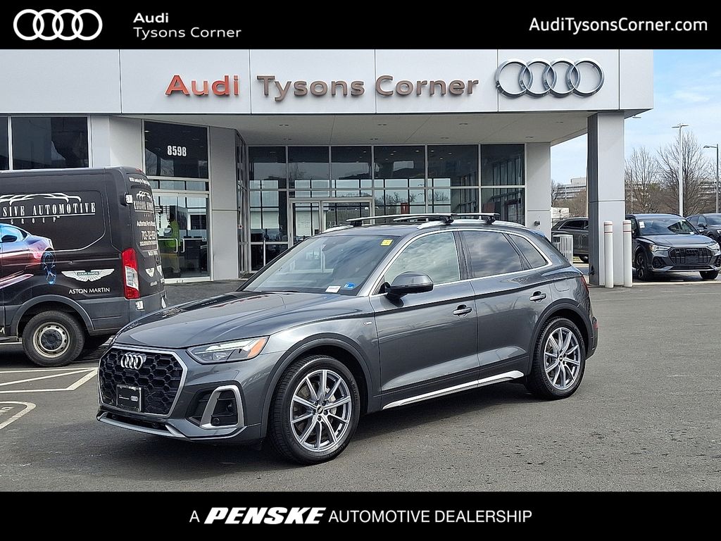 Thumbnail: 2021 Audi Q5 - 1