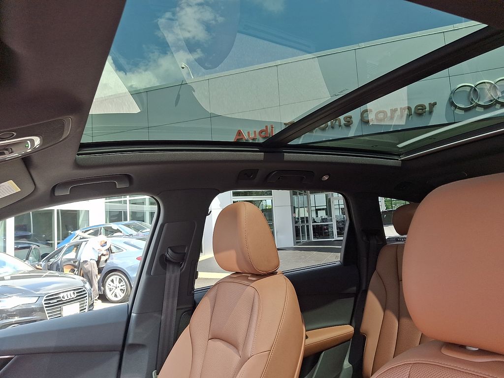 Thumbnail: 2023 Audi Q7 - 14