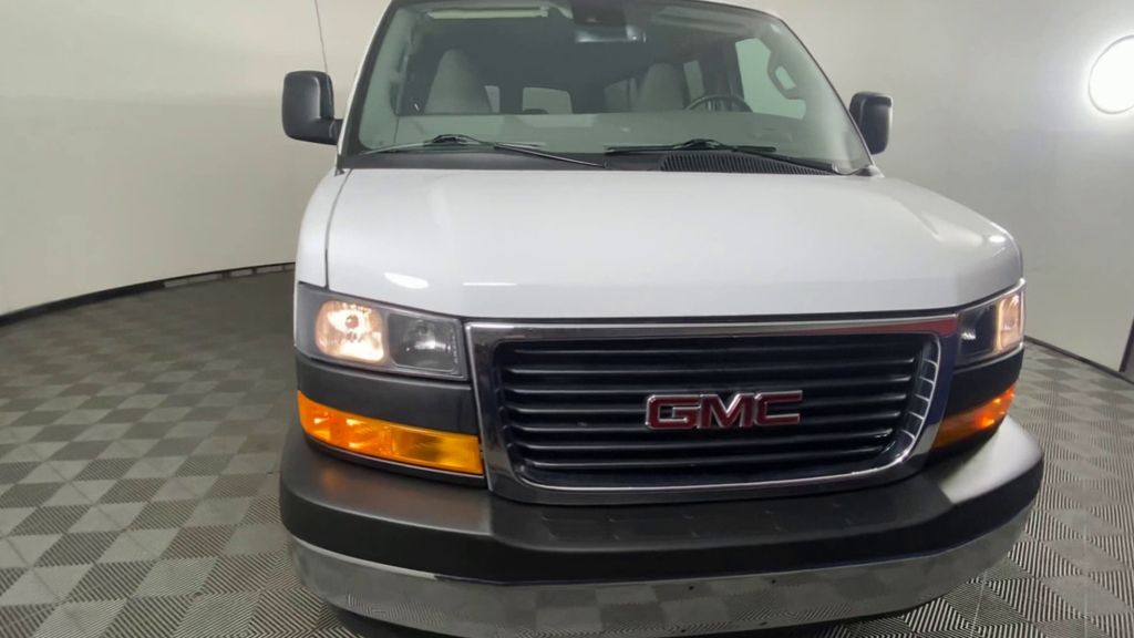 2024 GMC Savana 3500 LT 3