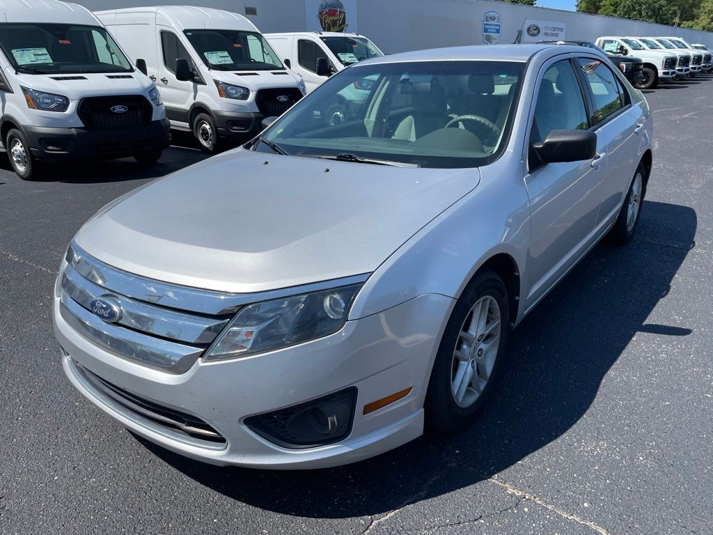 Ingot Silver 2012 Ford Fusion Sedan Front-Wheel Drive 6-Speed Automatic