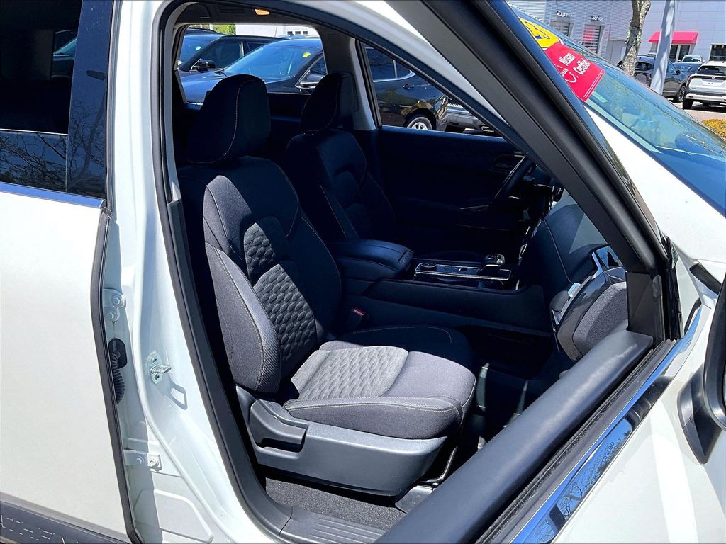 2023 Nissan Pathfinder — photo 11