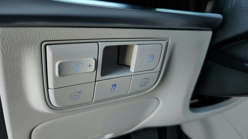 2025 Hyundai Tucson Hybrid