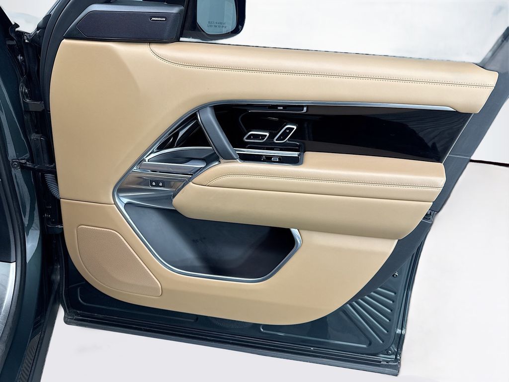 Thumbnail: 2023 Land Rover Range Rover - 24