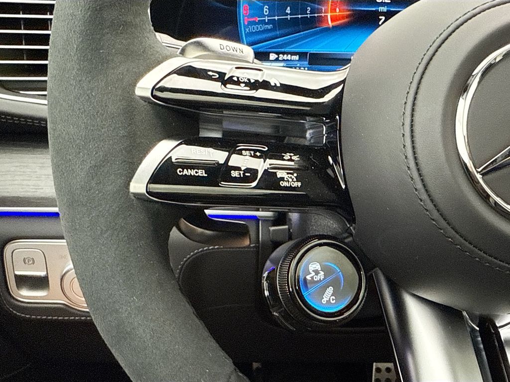 Thumbnail: 2026 Mercedes-Benz GLE - 11