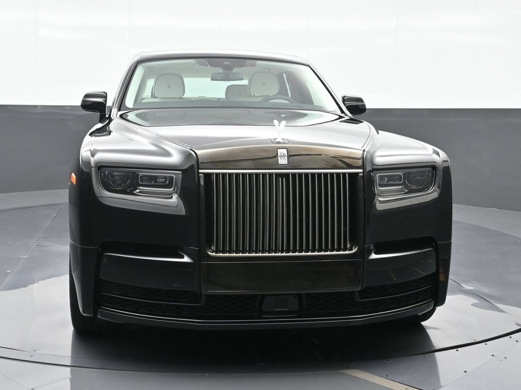 Used 2025 Black Rolls-Royce  image 5