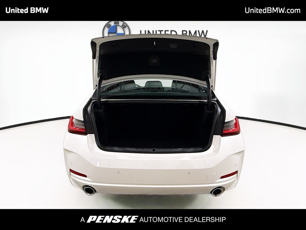 Thumbnail: 2026 BMW 3 Series - 13