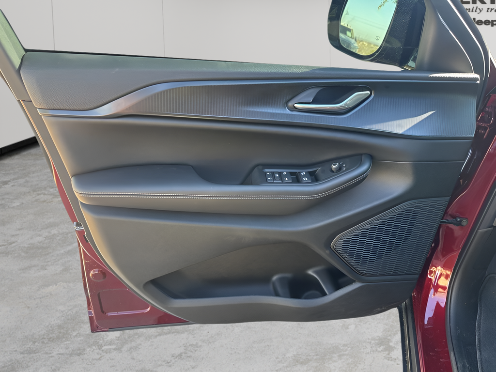 New Car 2025 Jeep Grand Cherokee L  Altitude X For Sale Under $50,000 In Austin, Texas