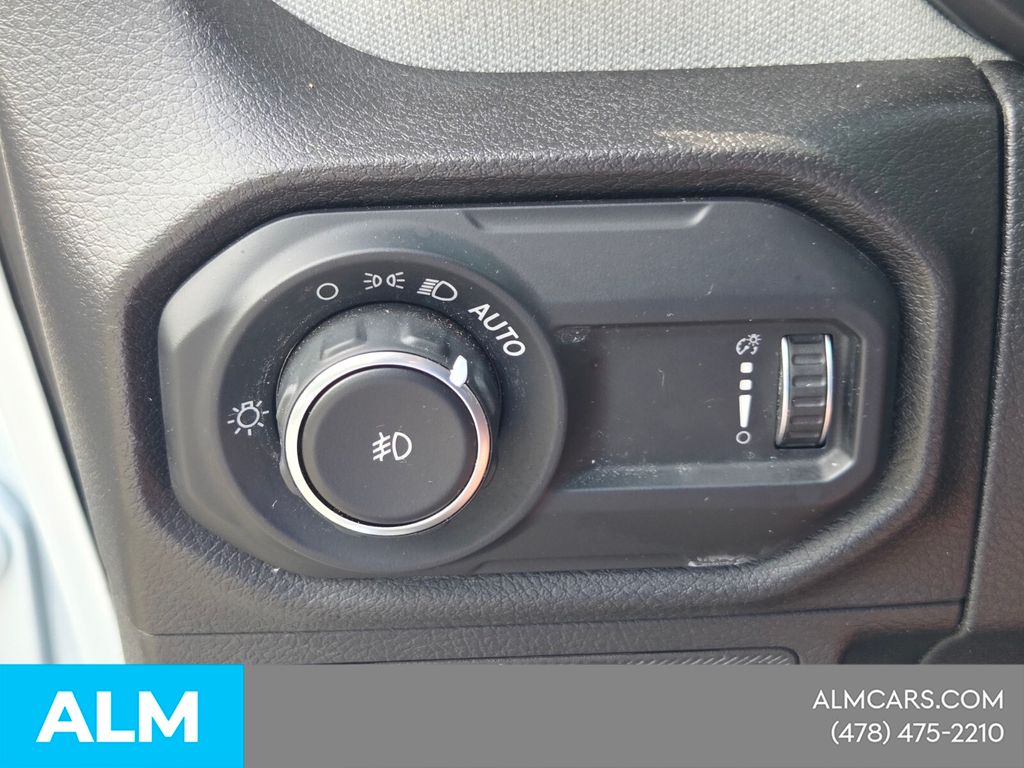 Used 2025 White Jeep Willys image 30