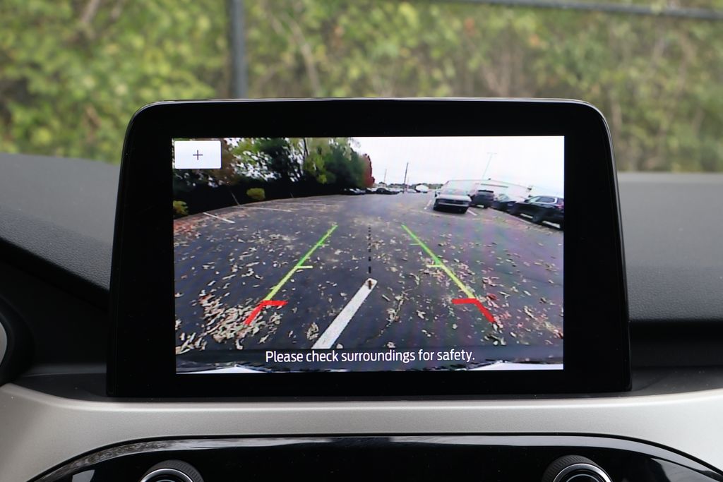 Thumbnail: 2022 Ford Escape - 16