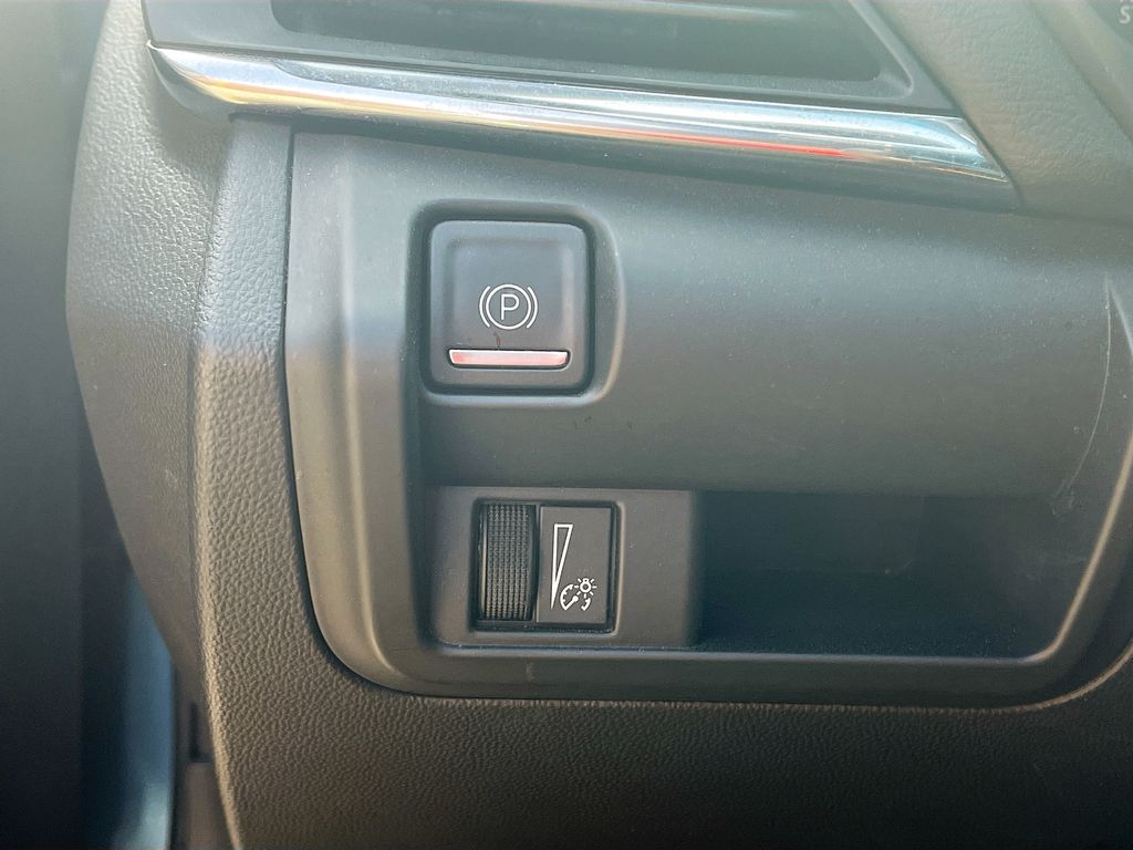 Used 2024 Black Cadillac Premium Luxury image 10