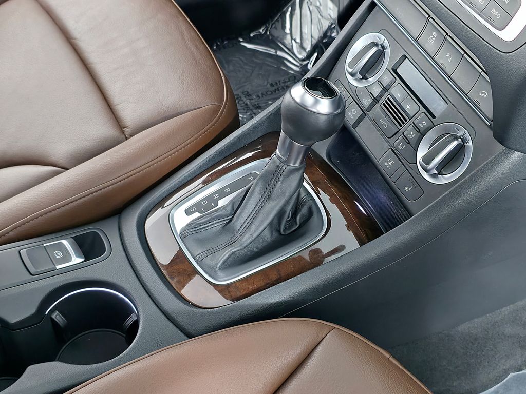 2015 Audi Q3 Prestige 16