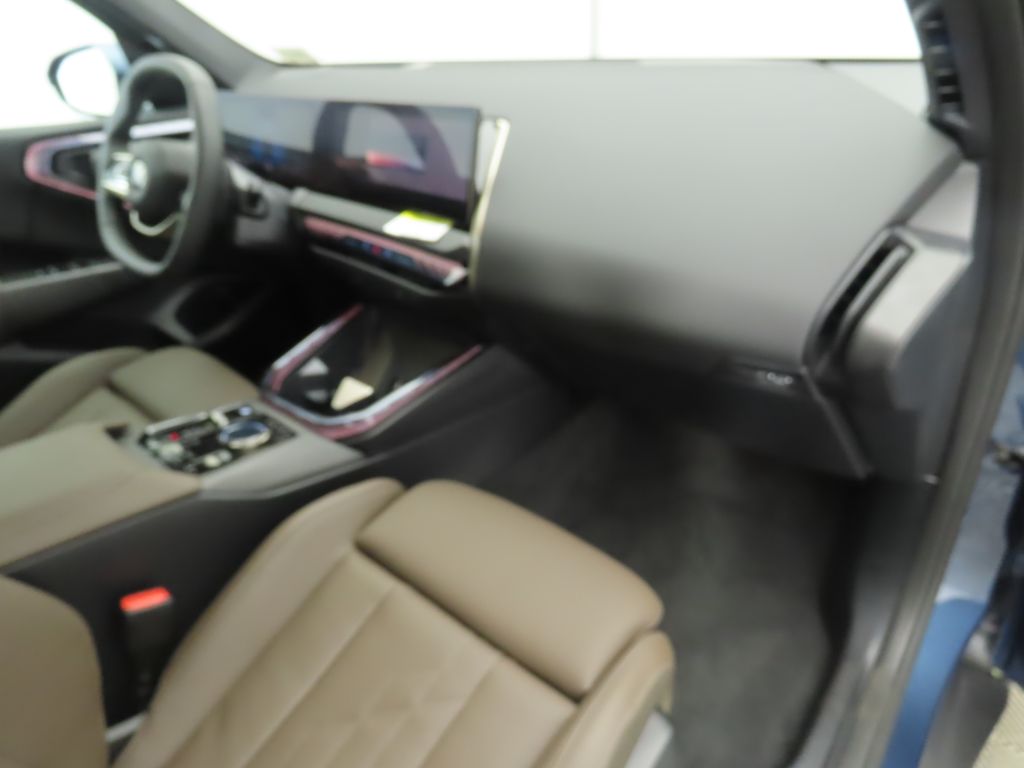 Thumbnail: 2025 BMW X3 - 19