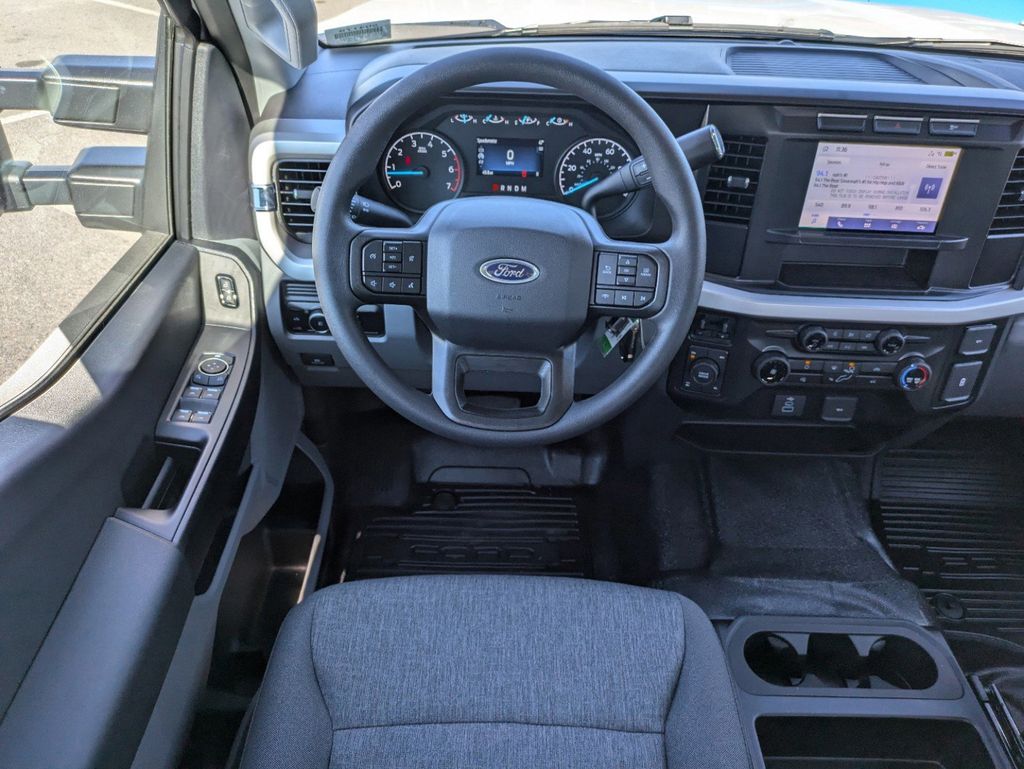 2024 Ford F-350 Super Duty XL
