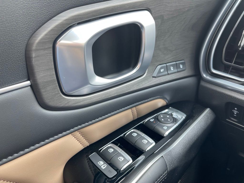 New 2026 Black Kia X-Line SX image 22