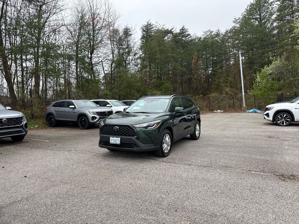 View vehicle photo 4