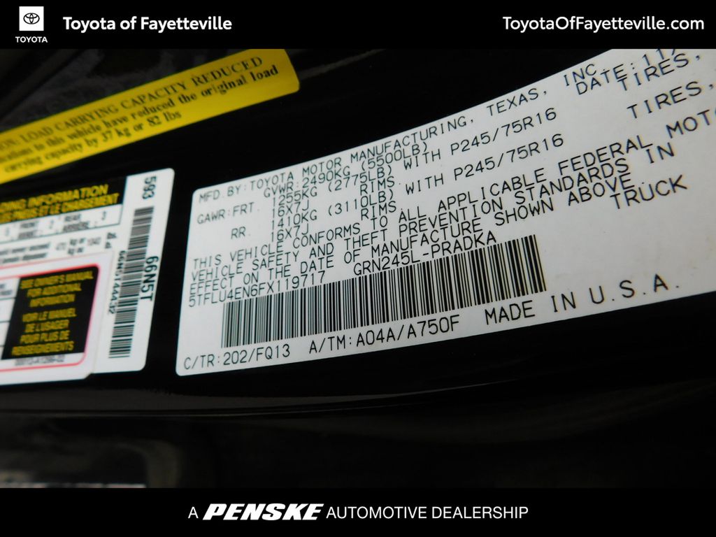 Thumbnail: 2015 Toyota Tacoma - 8