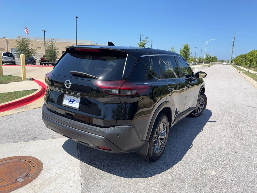 Thumbnail: 2021 Nissan Rogue - 5