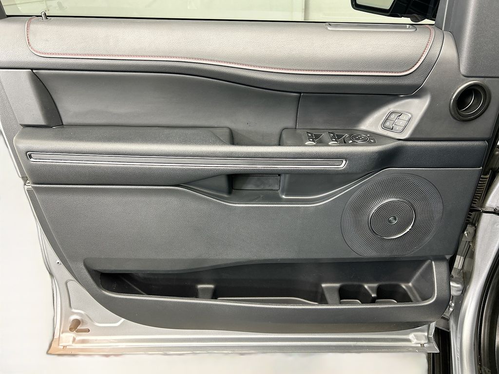 Thumbnail: 2022 Ford Expedition - 23