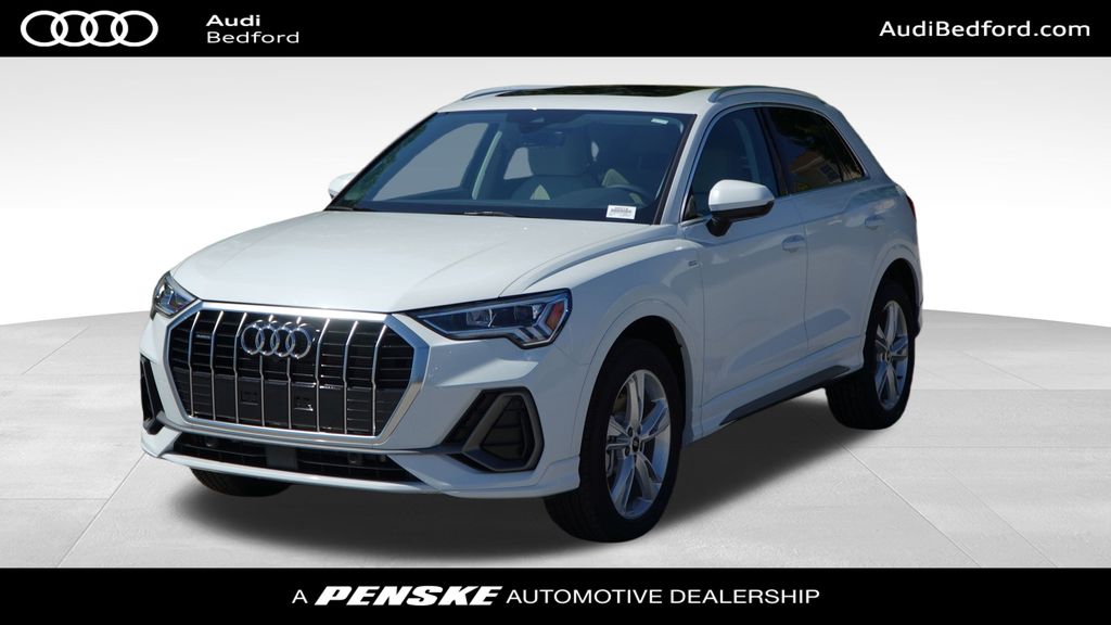 2024 Audi Q3 Premium Plus -
                Bedford, OH