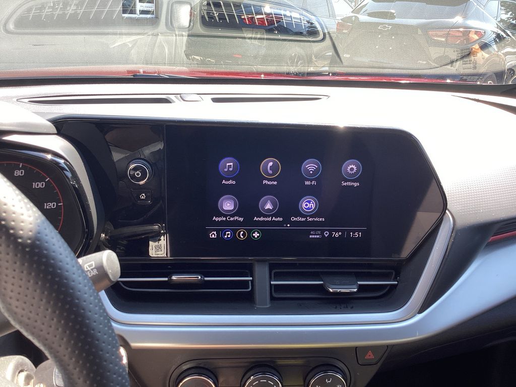 Used 2024 Chevrolet Trax SUV