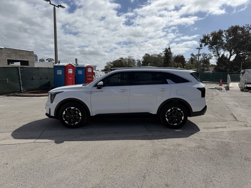 new 2026 Kia Sorento car, priced at $33,591