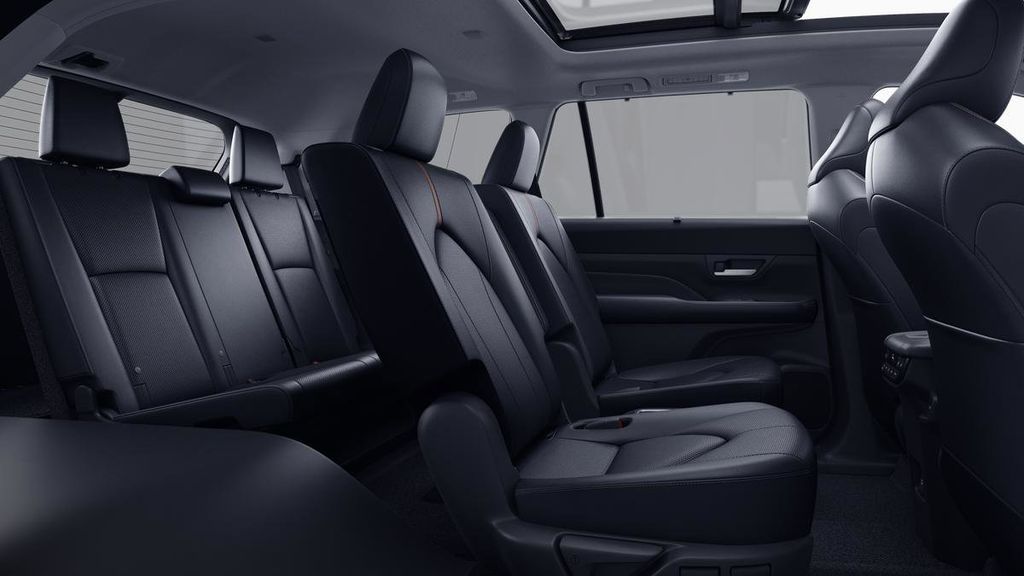 Thumbnail: 2025 Toyota Grand Highlander - 21