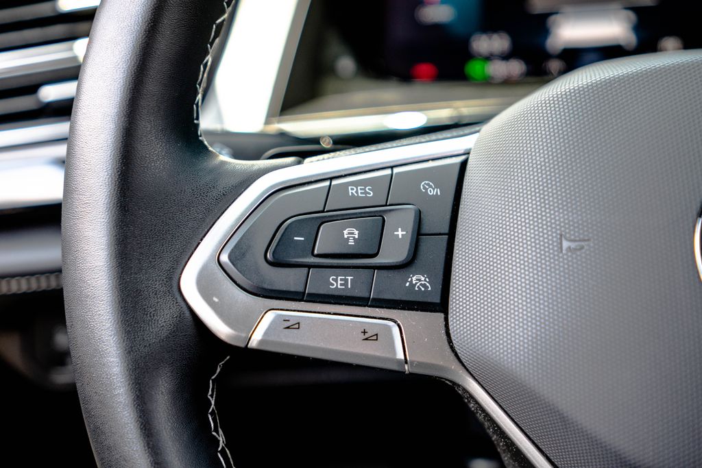 Used 2024 Volkswagen Atlas Cross Sport SUV