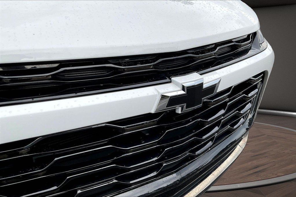 Used 2024 Chevrolet Trax SUV