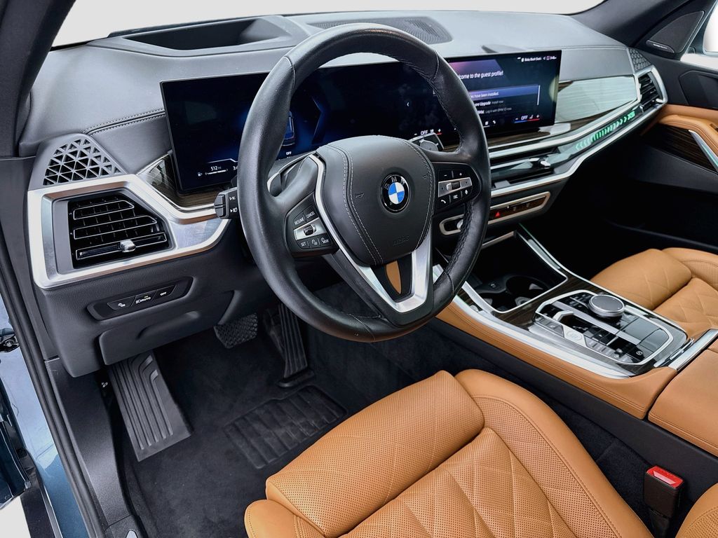 Thumbnail: 2026 BMW X5 - 9