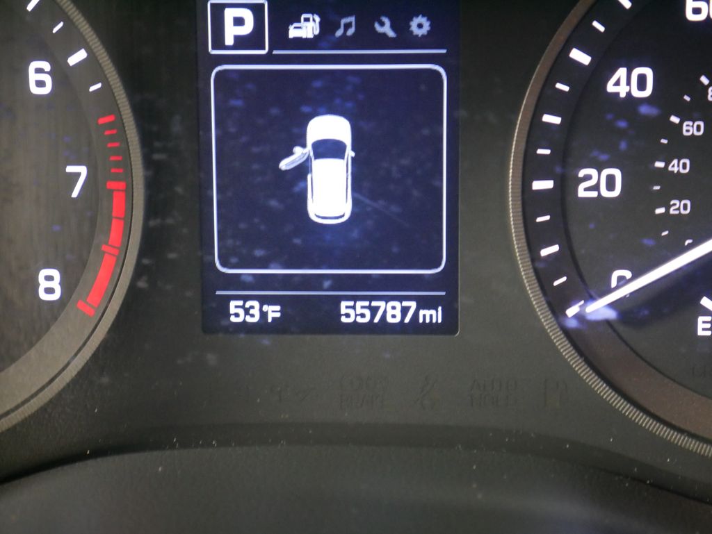 Thumbnail: 2018 Hyundai Tucson - 14