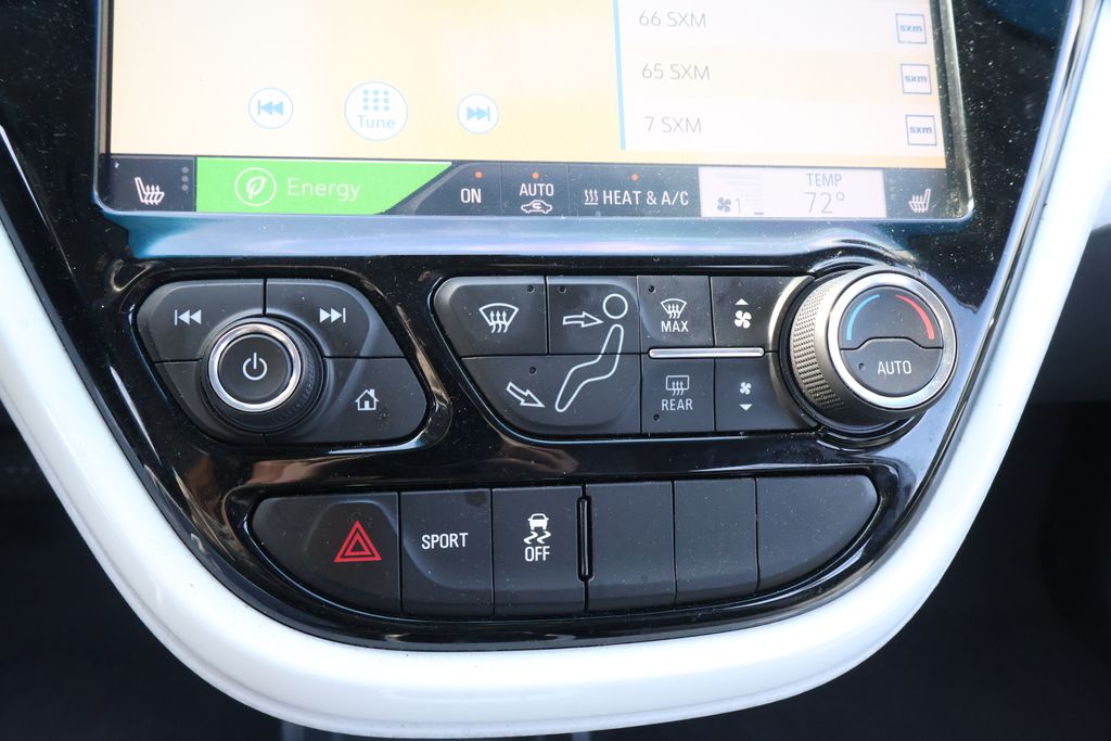 Thumbnail: 2018 Chevrolet Bolt EV - 24