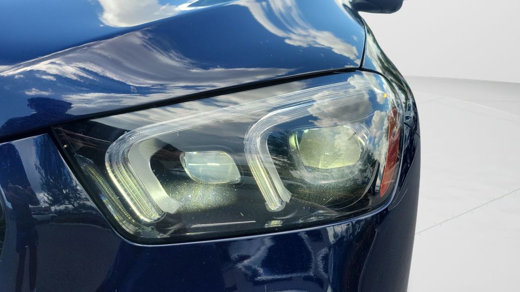 Used 2020 Blue Mercedes-Benz GLE 350 image 24