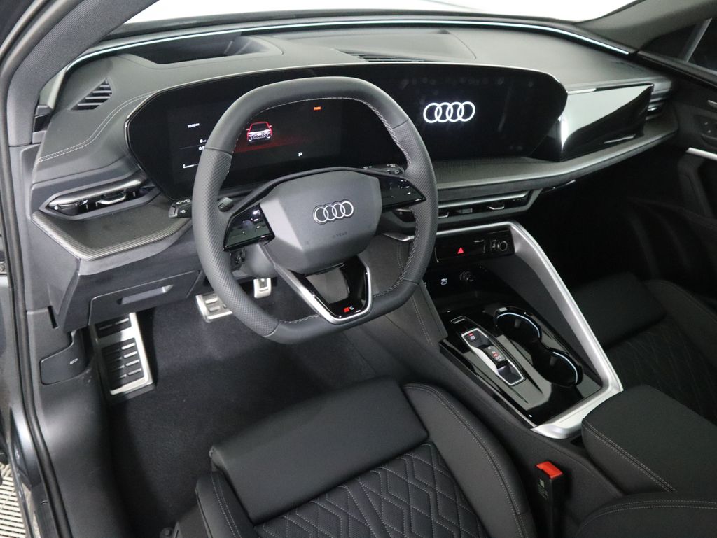 Thumbnail: 2025 Audi SQ5 - 10