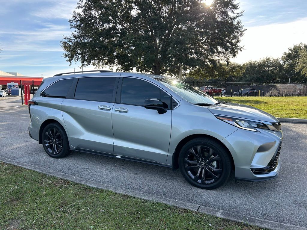 Thumbnail: 2024 Toyota Sienna - 7
