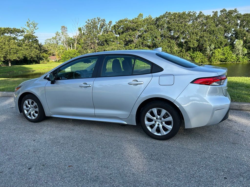 2024 Toyota Corolla LE 3