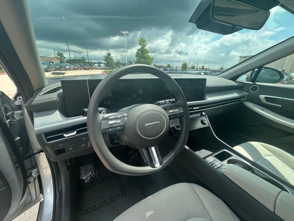 2025 Hyundai Sonata SEL 5