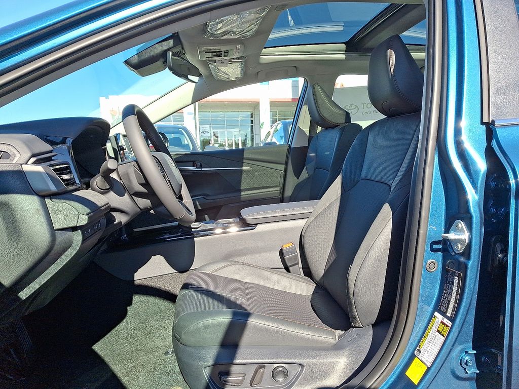 Thumbnail: 2026 Toyota Camry - 6