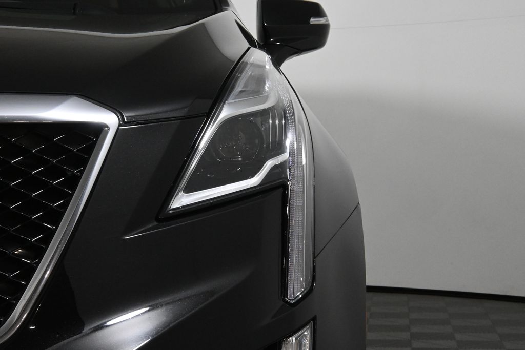 Thumbnail: 2023 Cadillac XT5 - 12