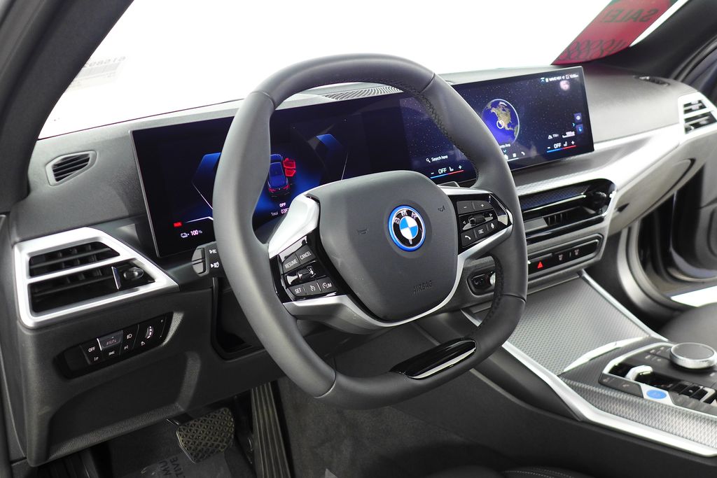 Thumbnail: 2025 BMW i4 - 30