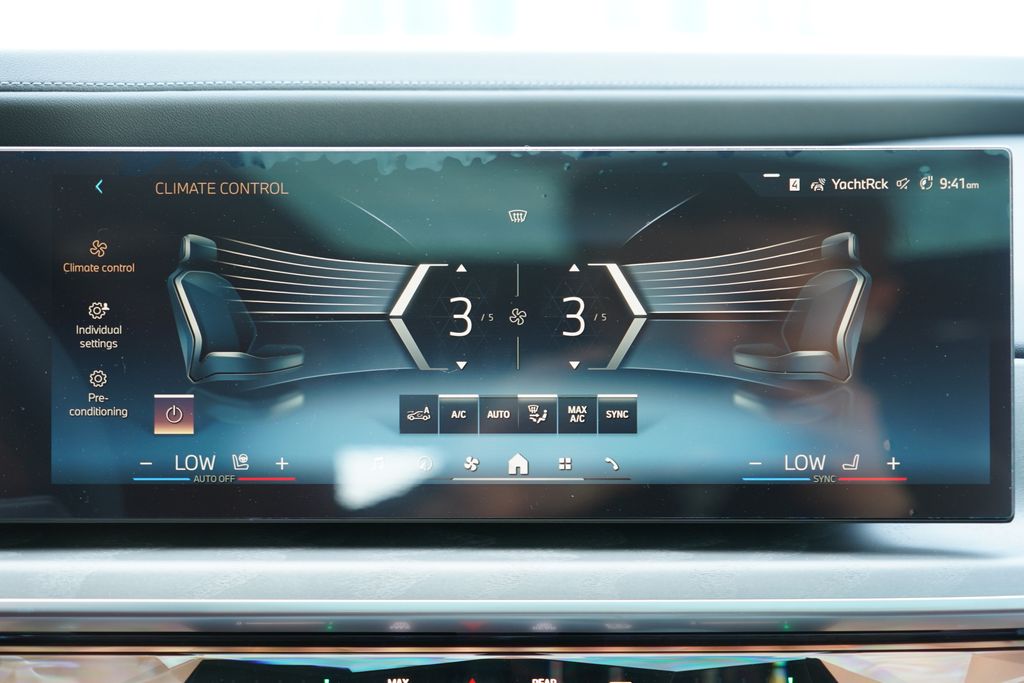 Thumbnail: 2026 BMW i7 - 17