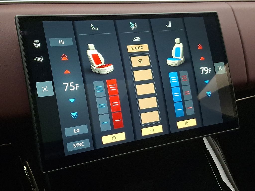 Thumbnail: 2026 Land Rover Range Rover Sport - 13