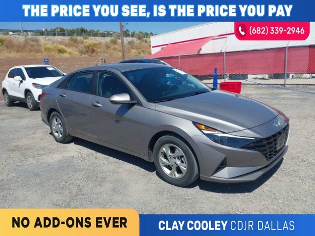 2023 Hyundai Elantra SE