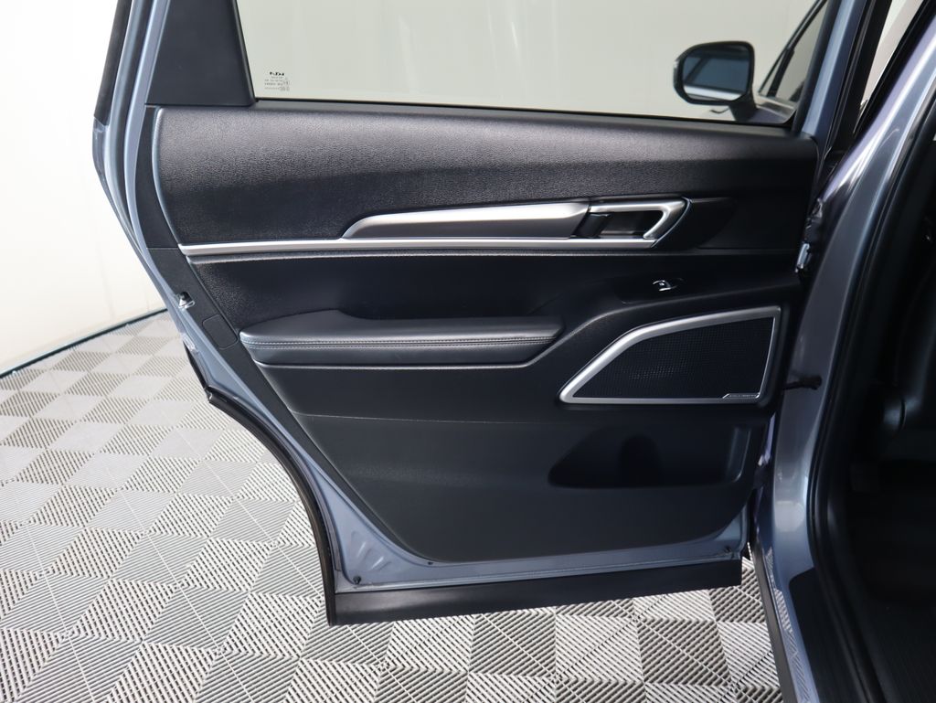 Thumbnail: 2024 Kia Telluride - 28