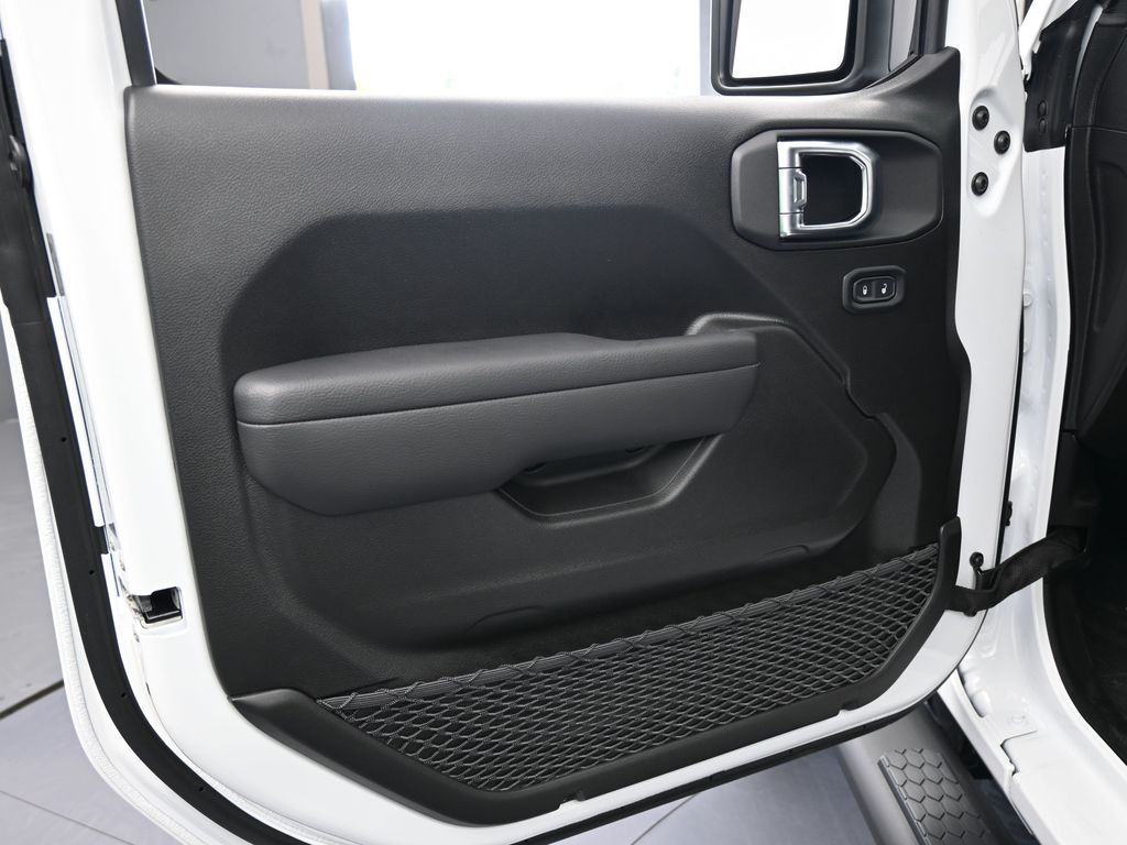 New 2026 bright white clearcoat Jeep Sport image 15