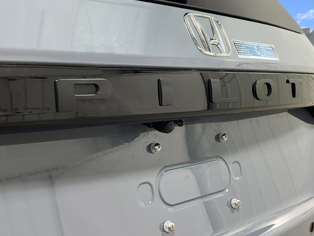 2025 Honda Pilot Black Edition photo