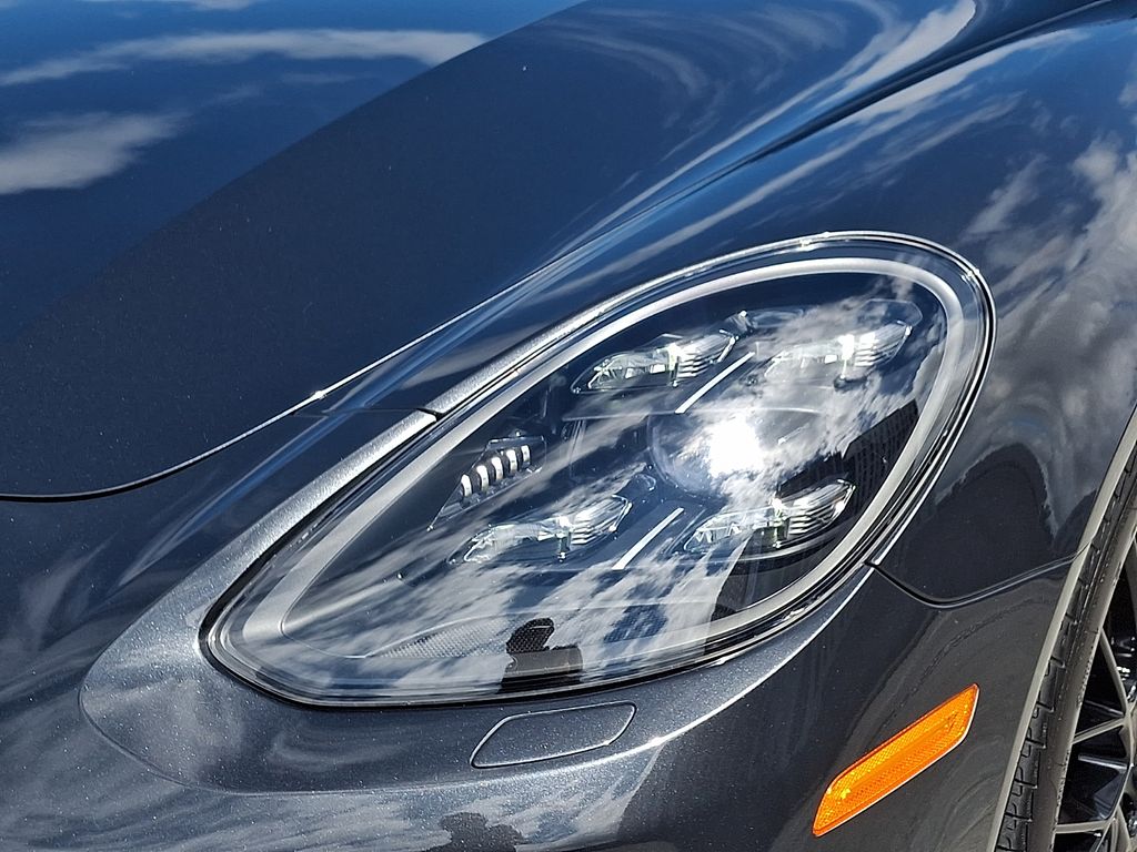 Thumbnail: 2019 Porsche Panamera - 11